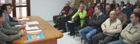 Reunión informativa con los afectados del deslinde de las ramblas 
